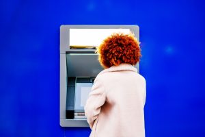 Mit Ihrem Geld unwissentlich fossile Brennstoffe anheizen